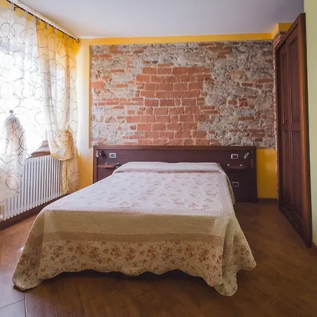 All'ombra Del Castello 3* Cigliè