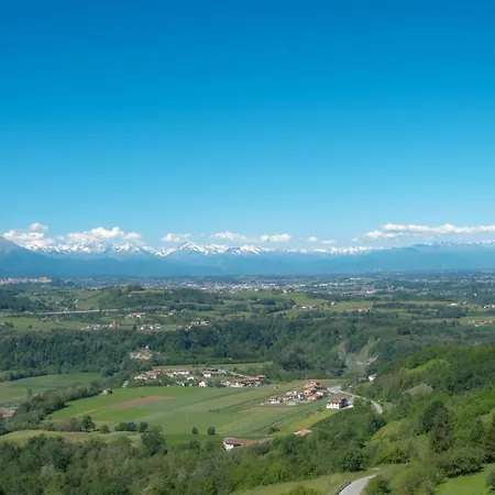 All'ombra Del Castello Frühstückspension 3*