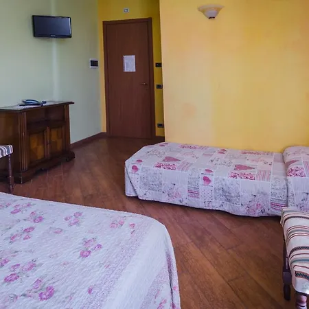 Bed & Breakfast All'ombra Del Castello Cigliè