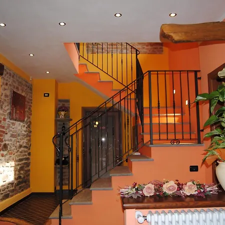 All'ombra Del Castello Cigliè