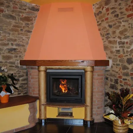 All'ombra Del Castello Cigliè